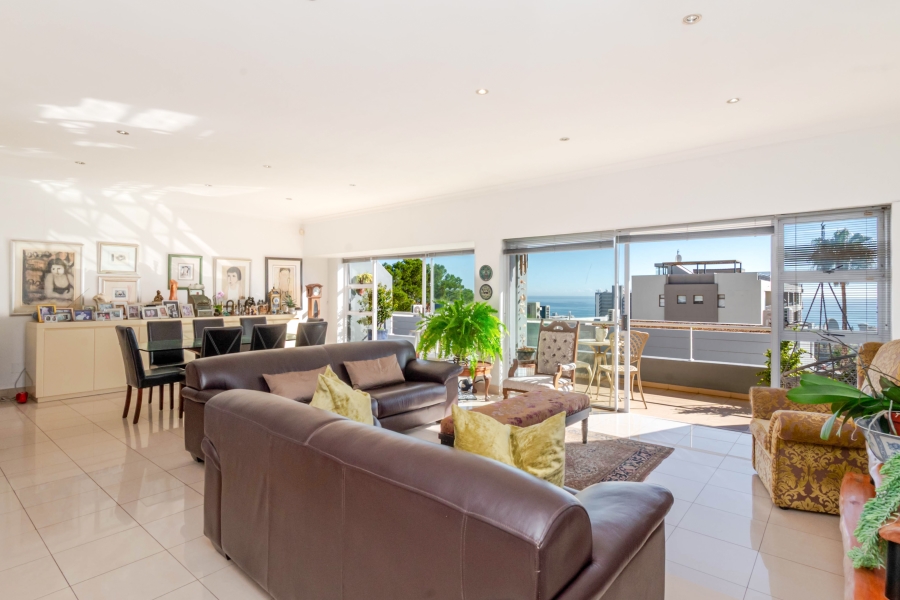 3 Bedroom Property for Sale in Sea Point Western Cape